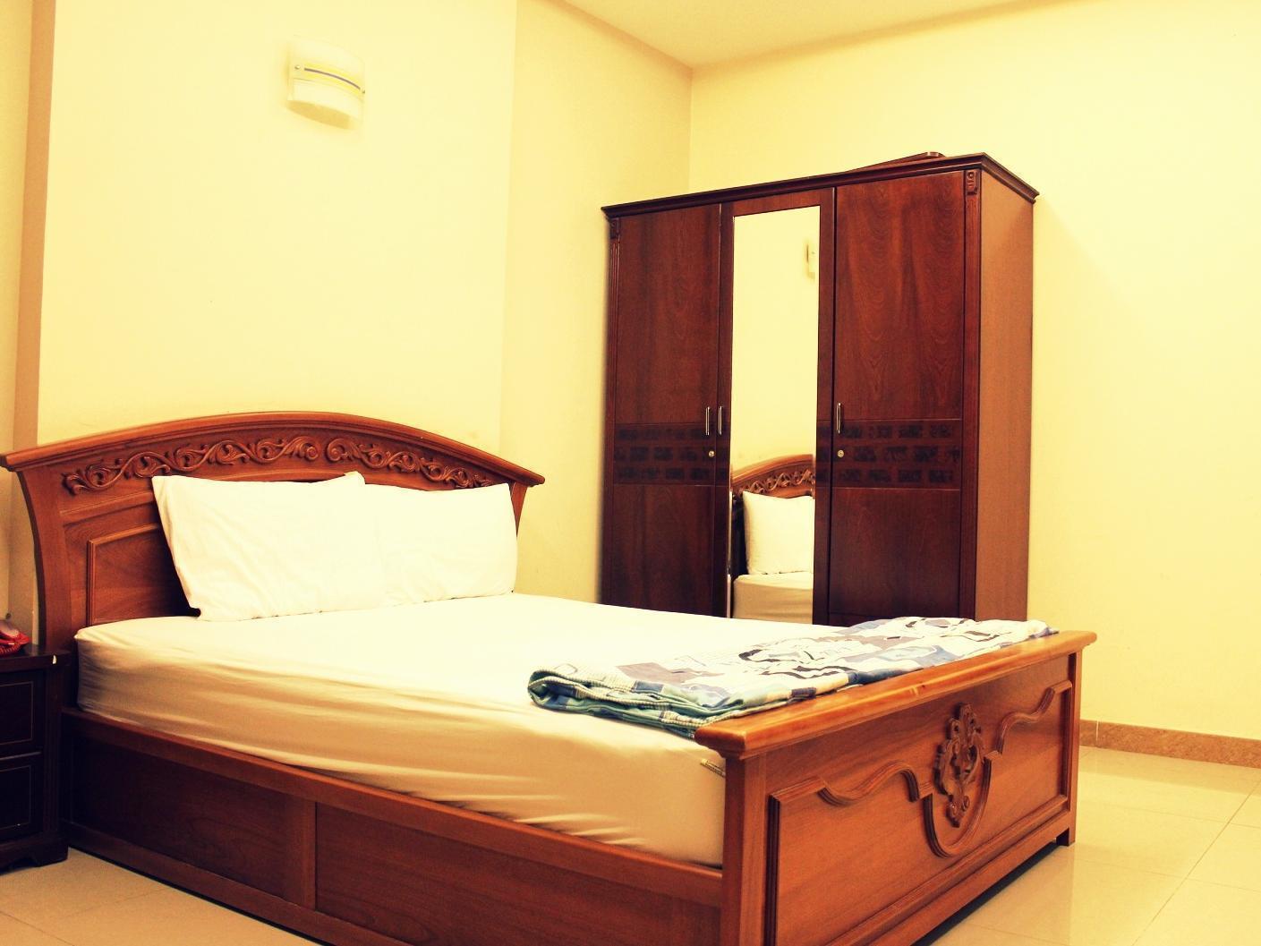 Hotel Oyo 568 Hoang Long