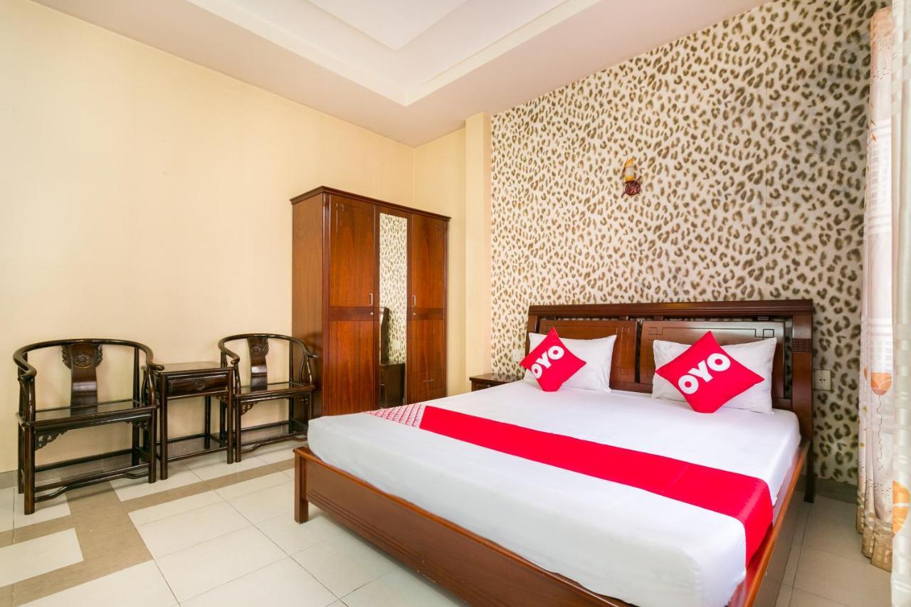 Hotel Oyo 568 Hoang Long